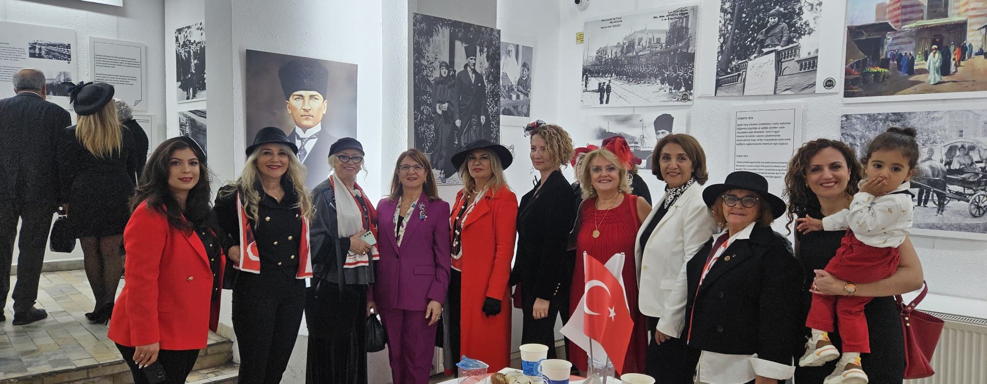 Cumhuriyet Balosu — Şapka Devriminin 100. Yılı — Fotoğraf 37